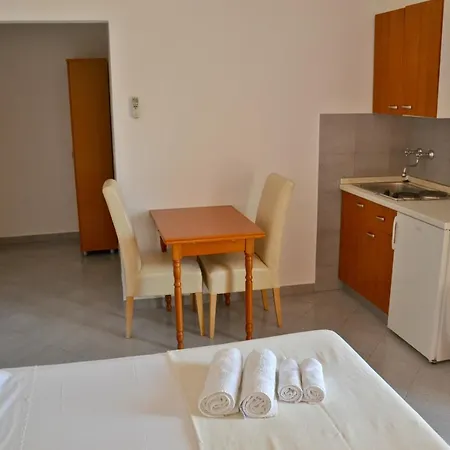 Apartment App Maris *